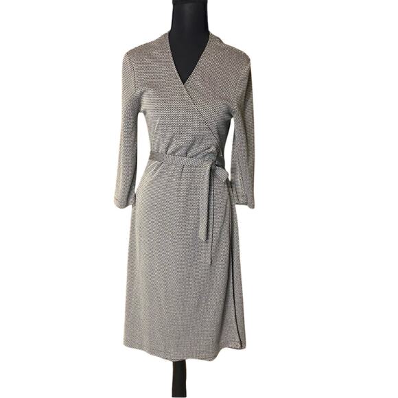 Isaac Mizrahi Gray true wrap dress with 3/4 sleeves size Medium career wear - Picture 1 of 10